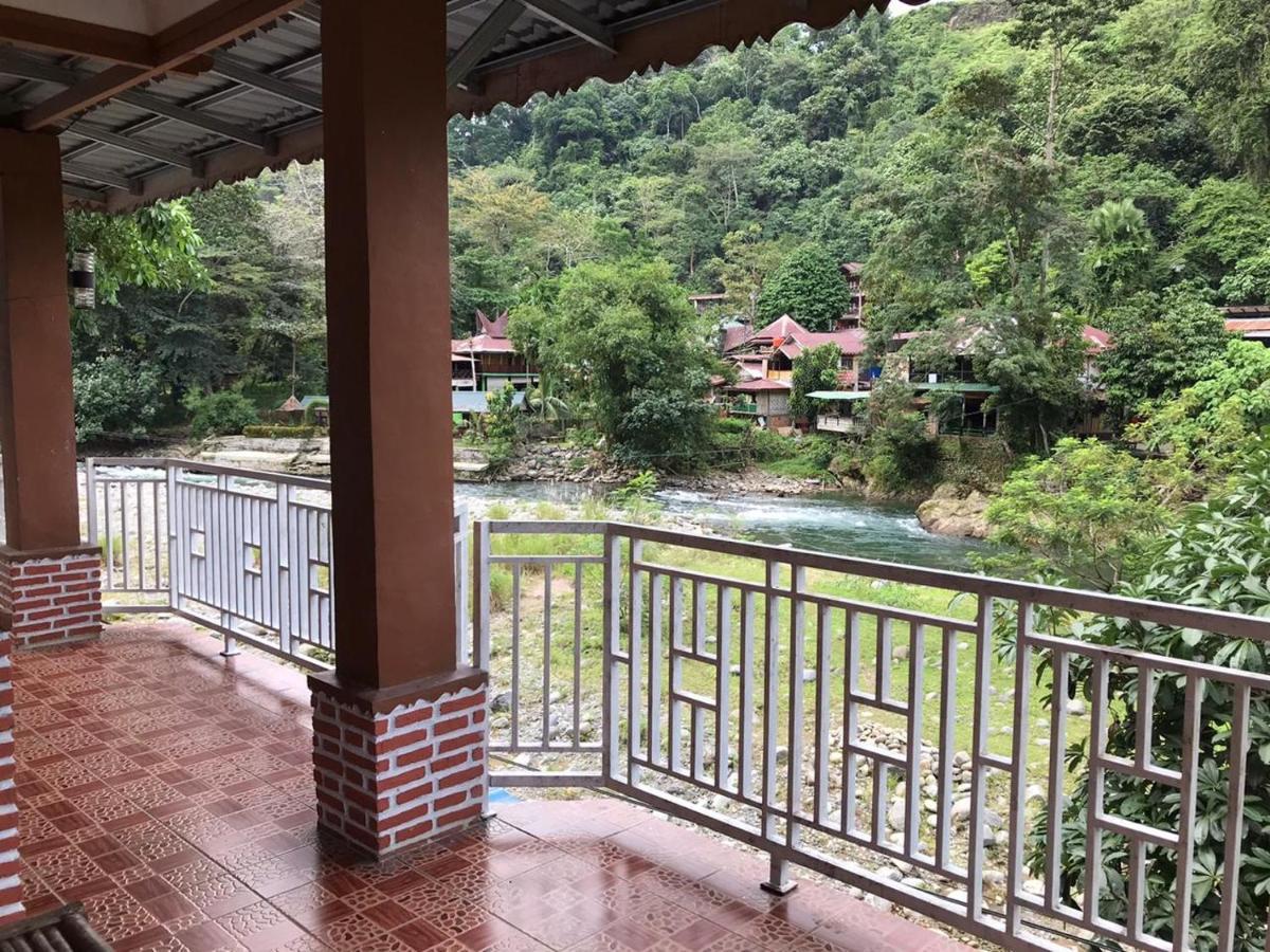 Hotel Thomas' Retreat Bukit Lawang Zewnętrze zdjęcie